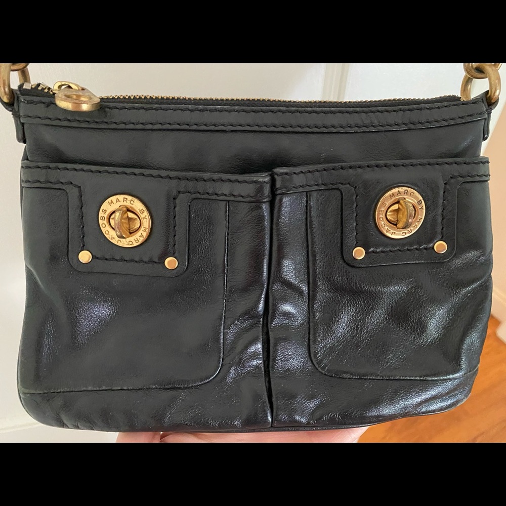 Marc by Marc Jacobs black leather cross body bag - Picture 2 of 4